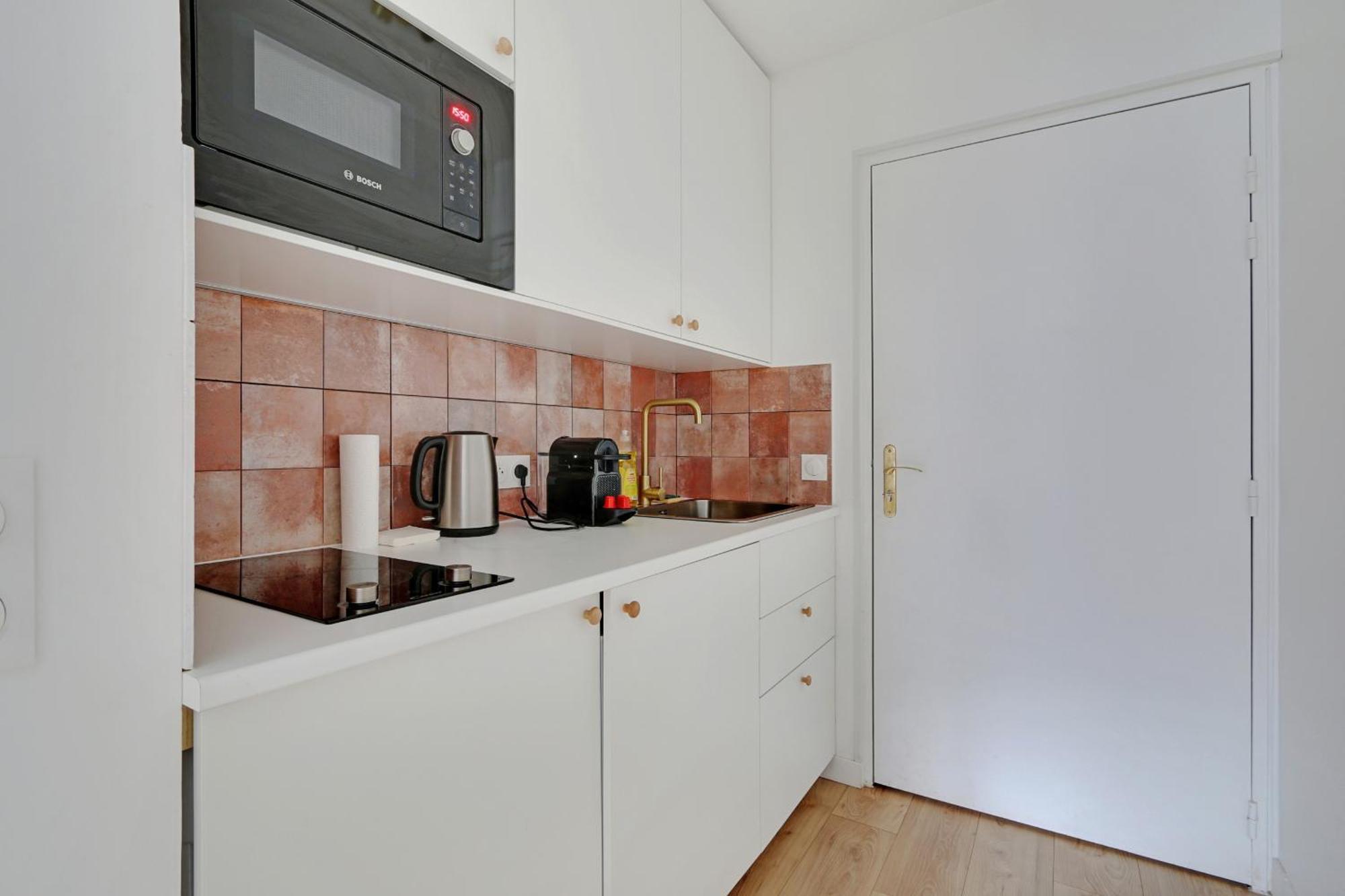 Lovely Studio In Париж Екстериор снимка